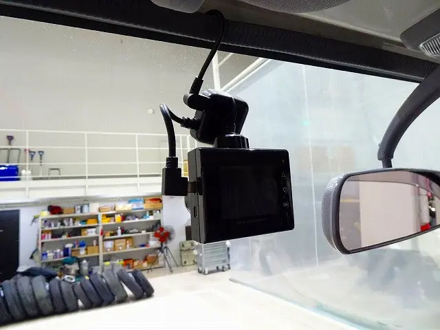 ドライブレコーダー|いすゞ エルフ TRG-NJR85A(2WD)の写真13