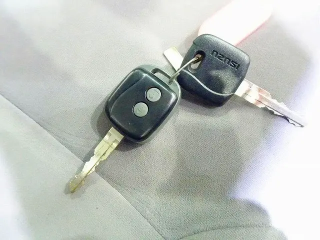 いすゞ エルフ TRG-NJR85A(2WD)の写真42