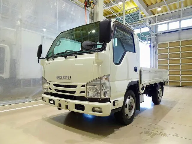 いすゞ エルフ TRG-NHS85A(4WD)の写真1
