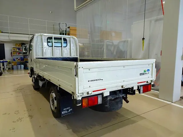 いすゞ エルフ TRG-NHS85A(4WD)の写真4