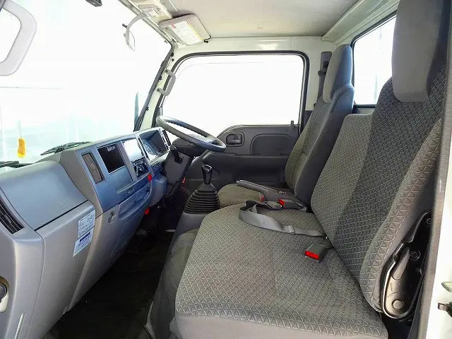 いすゞ エルフ TRG-NHS85A(4WD)の写真8