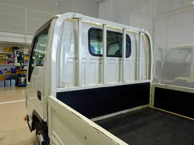 いすゞ エルフ TRG-NHS85A(4WD)の写真25