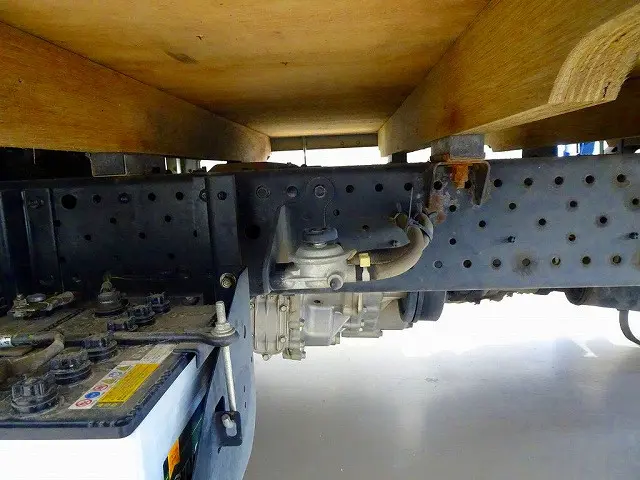 いすゞ エルフ TRG-NHS85A(4WD)の写真30