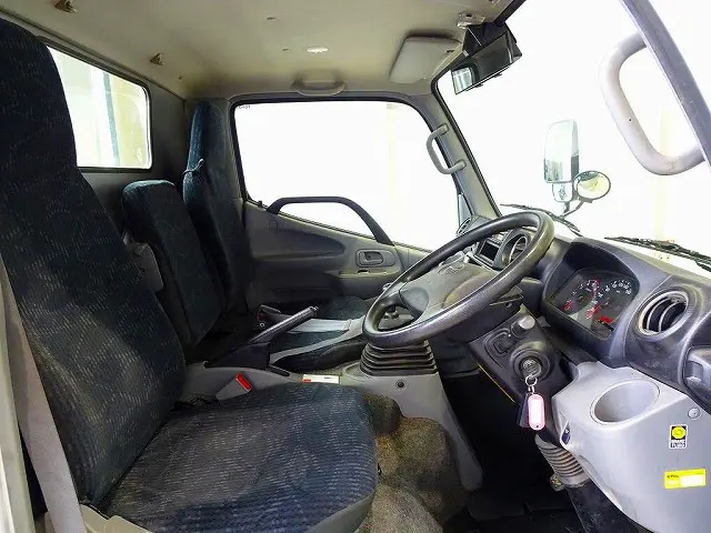 トヨタ ダイナ 2PG-GDY281(4WD)の写真6