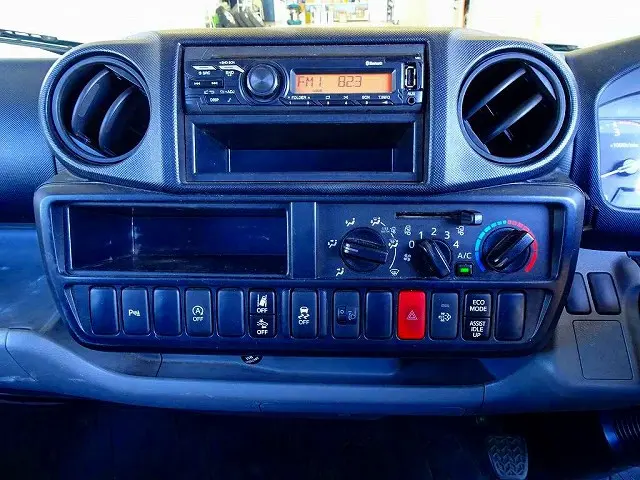 トヨタ ダイナ 2RG-XZU605(2WD)の写真10