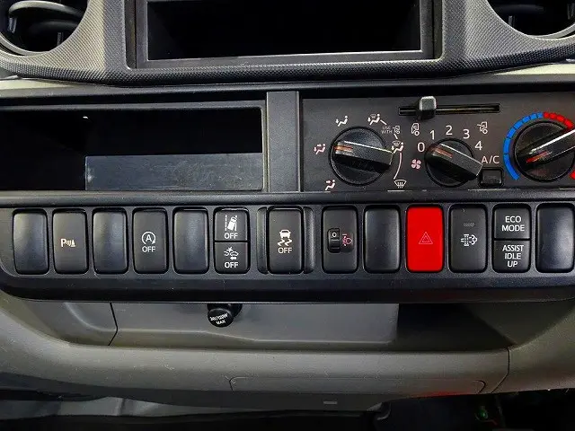 トヨタ ダイナ 2RG-XZU605(2WD)の写真11