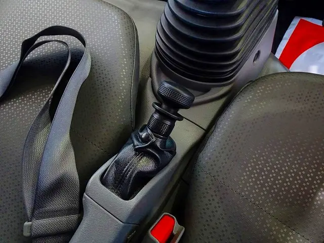 電動パーキングブレーキ|トヨタ ダイナ 2RG-XZU605(2WD)の写真14