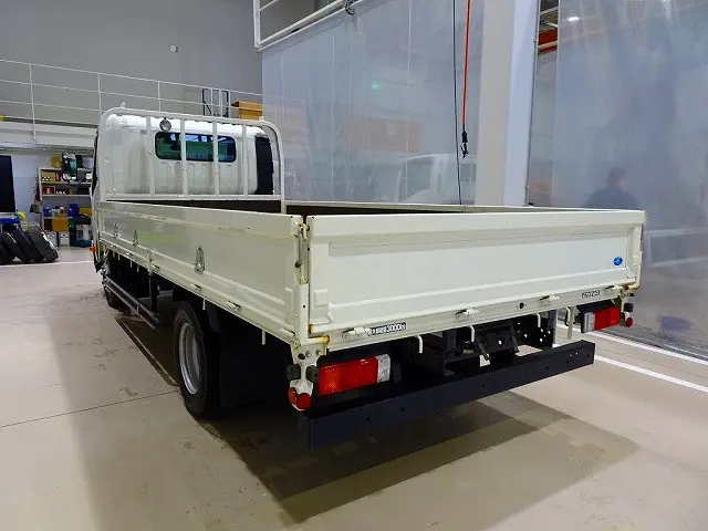 トヨタ ダイナ 2KG-XZU712(2WD)の写真4