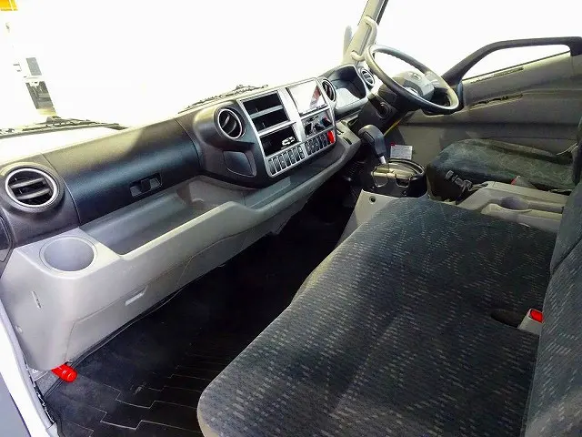 トヨタ ダイナ 2KG-XZU712(2WD)の写真7