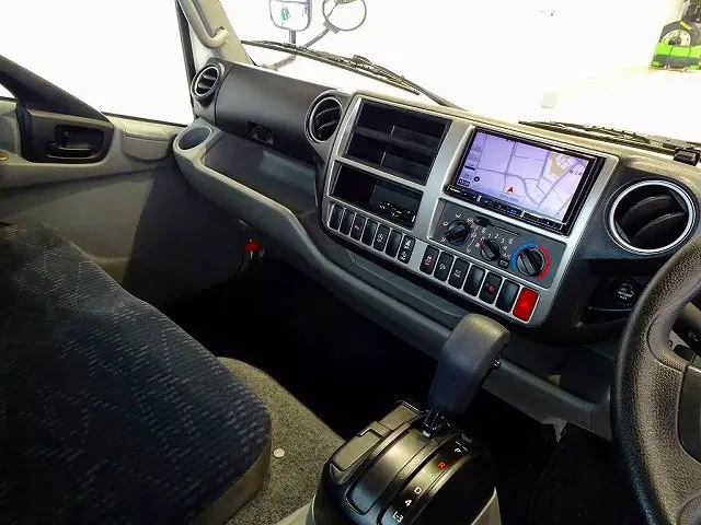 トヨタ ダイナ 2KG-XZU712(2WD)の写真9