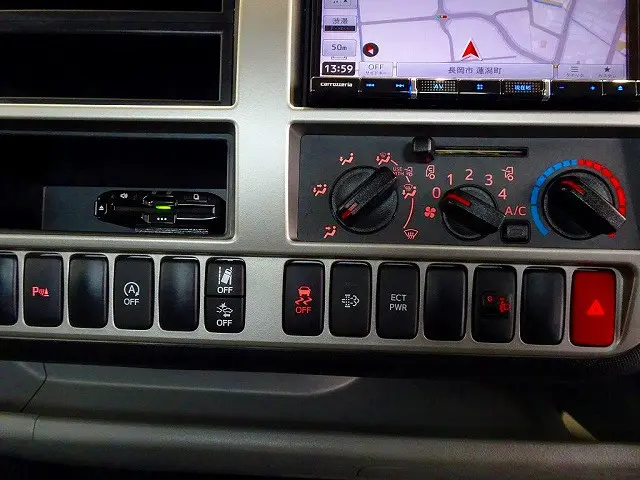 トヨタ ダイナ 2KG-XZU712(2WD)の写真11