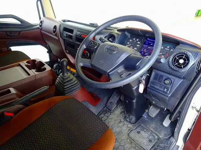 日野 レンジャー 2KG-FD2ABA(2WD)の写真5