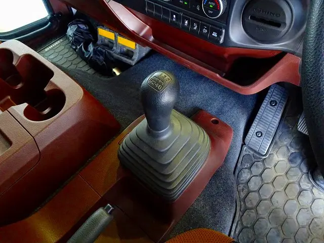 日野 レンジャー 2KG-FD2ABA(2WD)の写真19