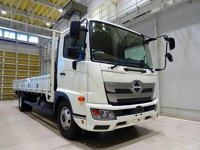 日野 レンジャー 2PG-FC2ABA(2WD)の写真2