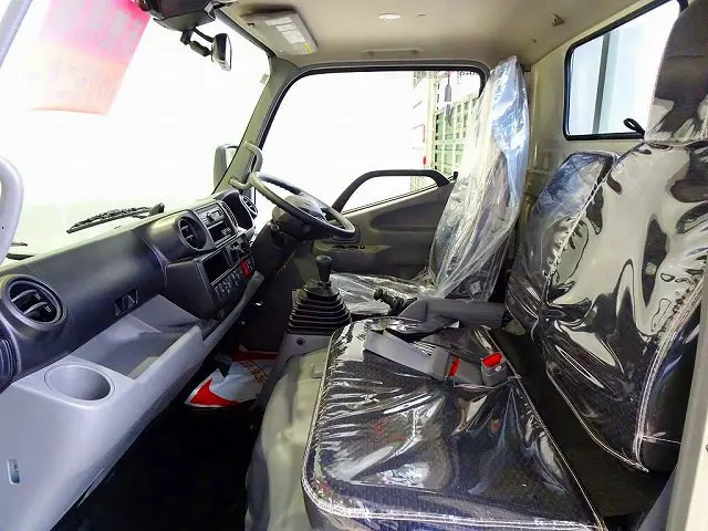 AC PS PW SRS ABS 集中ドアロック 左電格ミラー AM/FM ETC2.0 ルームミラー式バックモニター ドラレコ ターボ 排気ブレーキ ESスタート フロア6MT|日野 デュトロ 2KG-XZC605M(2WD)の写真8