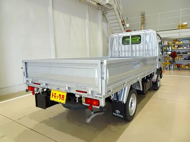 お問合せ管理No.A261 R3 ダイナ 1.25t 4WD FJL Sタイヤ 平ボデー|トヨタ ダイナ LDF-KDY281(4WD)の写真3