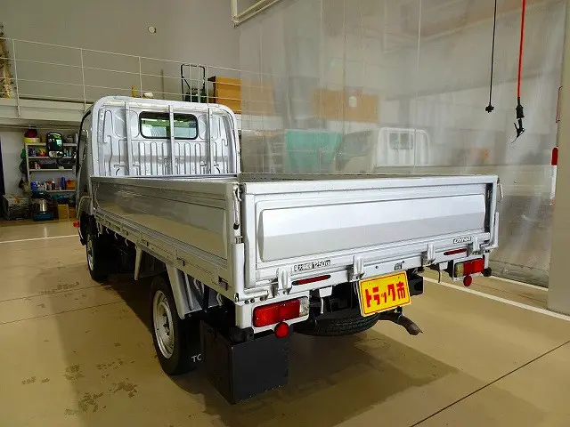 お問合せ管理No.A261 R3 ダイナ 1.25t 4WD FJL Sタイヤ 平ボデー|トヨタ ダイナ LDF-KDY281(4WD)の写真4