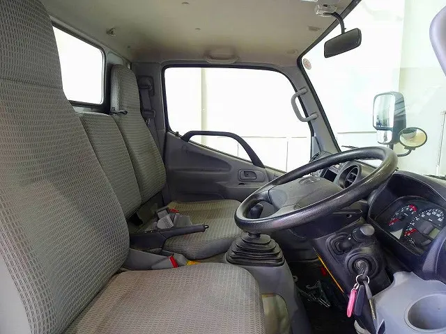 トヨタ ダイナ LDF-KDY281(4WD)の写真6