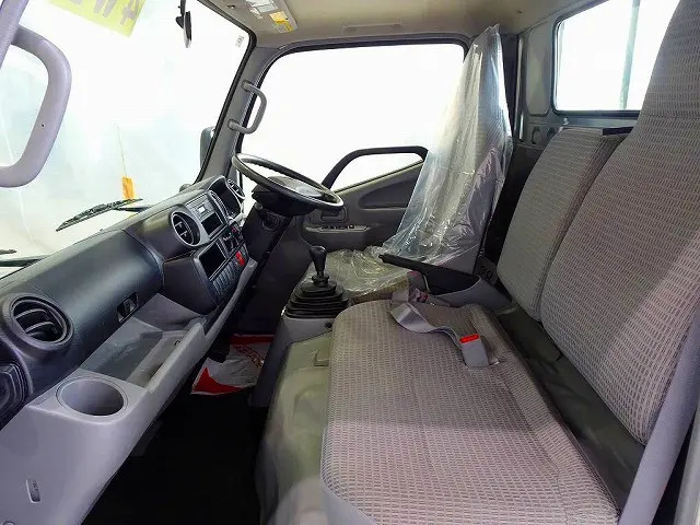 AC PS PW SRS ABS キーレス 左電格ミラー ターボ ヘッドライトLEDバルブ フォグランプ|トヨタ ダイナ LDF-KDY281(4WD)の写真8