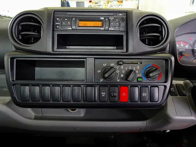 AC PS PW SRS ABS キーレス 左電格ミラー ターボ ヘッドライトLEDバルブ フォグランプ|トヨタ ダイナ LDF-KDY281(4WD)の写真10
