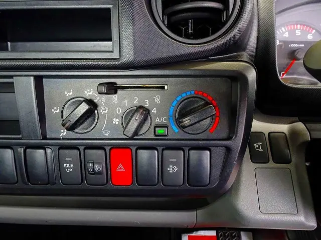 トヨタ ダイナ LDF-KDY281(4WD)の写真12