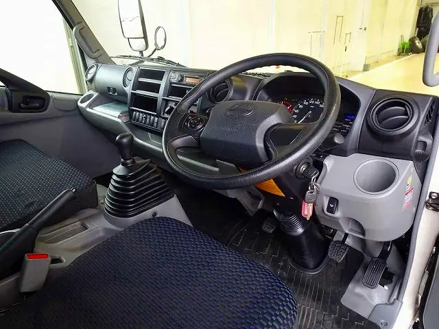 日野 デュトロ 2KG-XZU712M(2WD)の写真5