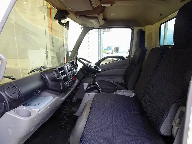 日野 デュトロ 2KG-XZU712M(2WD)の写真9