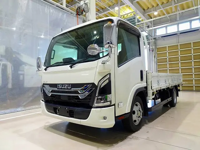 いすゞ エルフ 2RG-NPR88AC(2WD)の写真1