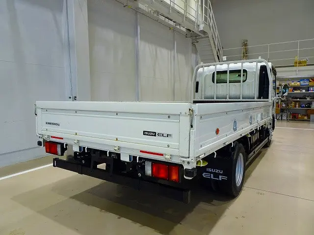 いすゞ エルフ 2RG-NPR88AC(2WD)の写真3