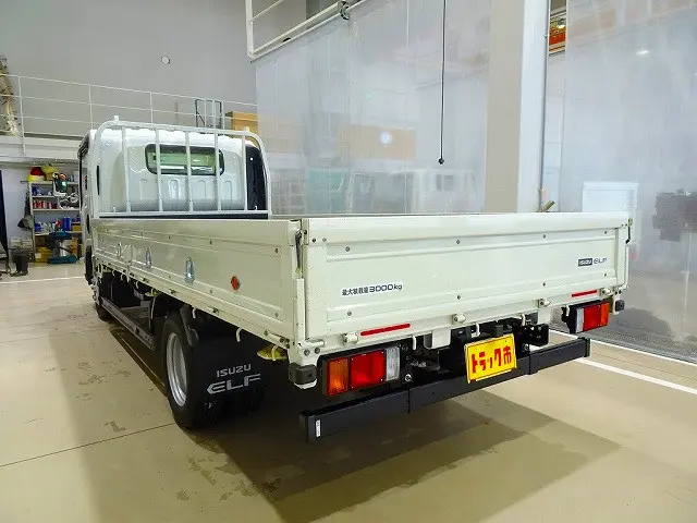 お問合せ管理No.A304　R5 エルフ 3t FFL ワイドロング 平ボデー|いすゞ エルフ 2RG-NPR88AC(2WD)の写真4