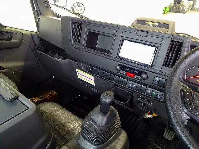 いすゞ エルフ 2RG-NPR88AC(2WD)の写真10