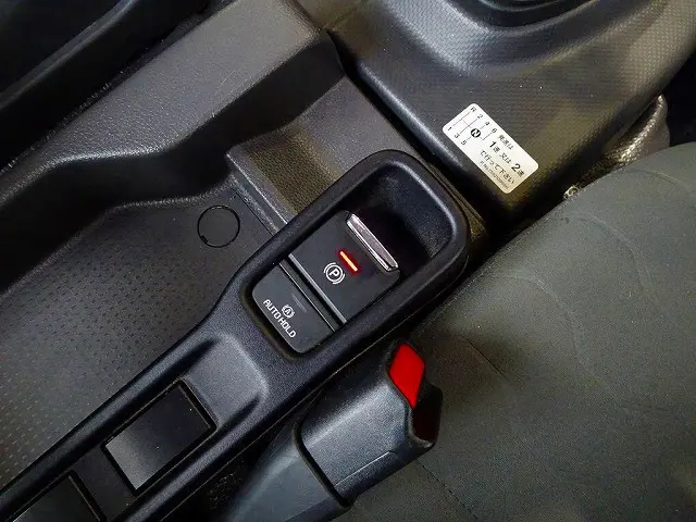 いすゞ エルフ 2RG-NPR88AC(2WD)の写真17