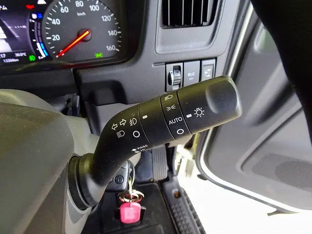いすゞ エルフ 2RG-NPR88AC(2WD)の写真23