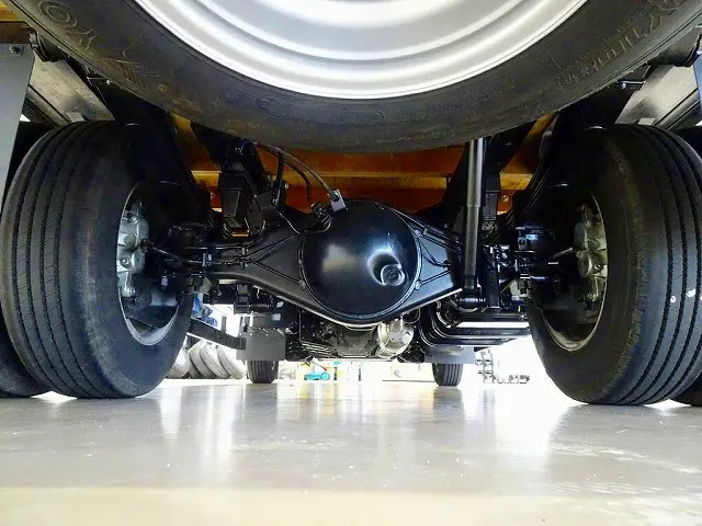 いすゞ エルフ 2RG-NPR88AC(2WD)の写真42