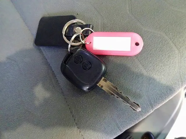いすゞ エルフ 2RG-NPR88AC(2WD)の写真43