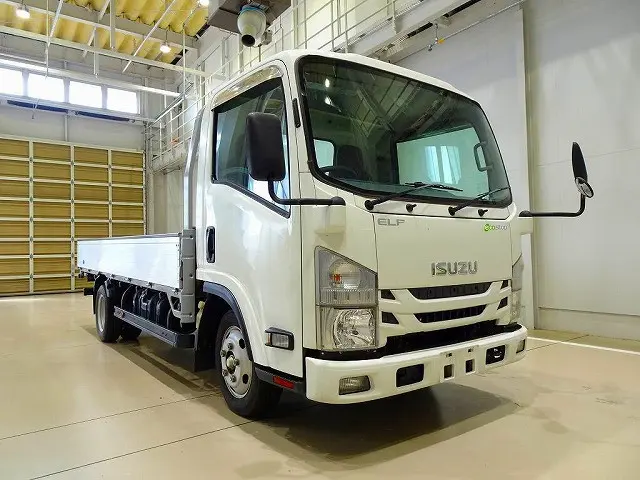 いすゞ エルフ TRG-NLR85AR(2WD)の写真2