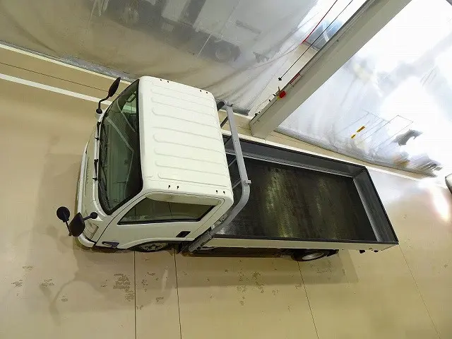 いすゞ エルフ TRG-NLR85AR(2WD)の写真28
