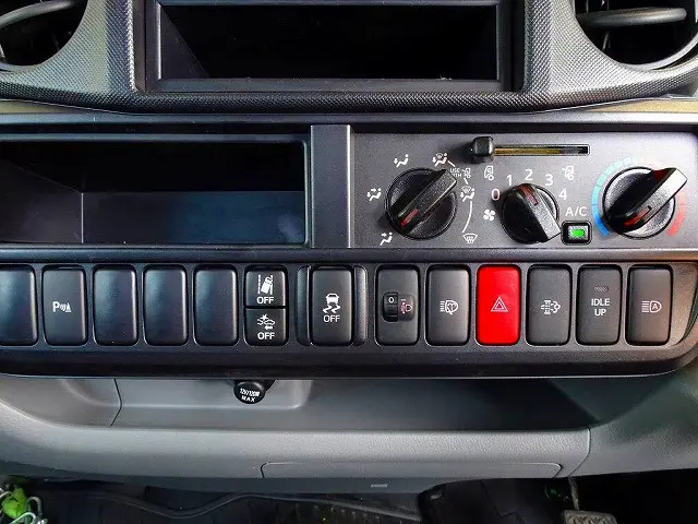 トヨタ ダイナ 2PG-GDY281(4WD)の写真12