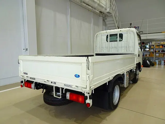 トヨタ ダイナ 2KG-XZC605(2WD)の写真3
