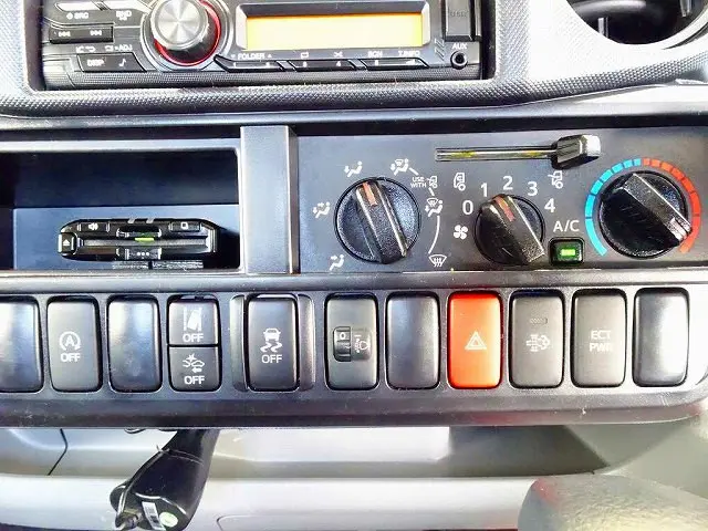 トヨタ ダイナ 2KG-XZC605(2WD)の写真12