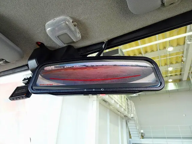 ルームミラー式バックモニター|トヨタ ダイナ 2KG-XZC605(2WD)の写真17