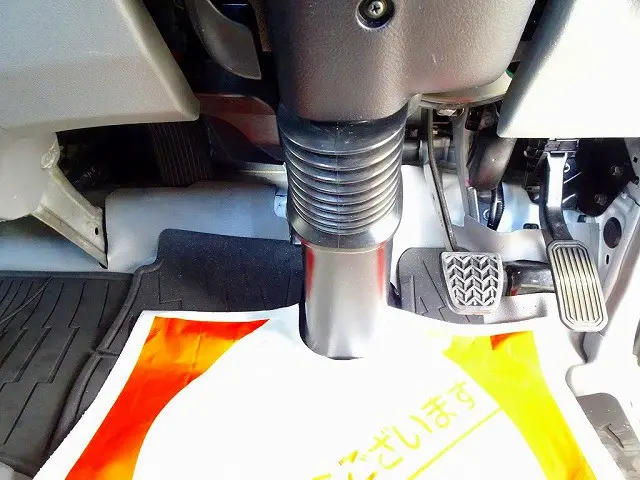 フロアAT　2ペダル|トヨタ ダイナ 2KG-XZC605(2WD)の写真22