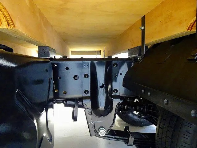 いすゞ エルフ 2RG-NHS88A(4WD)の写真34