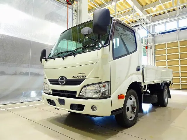 日野 デュトロ TKG-XZU675M(4WD)の写真1
