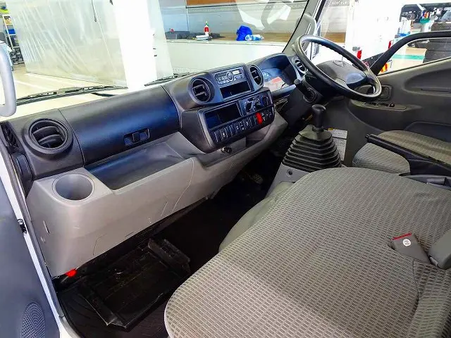 日野 デュトロ TKG-XZU675M(4WD)の写真7