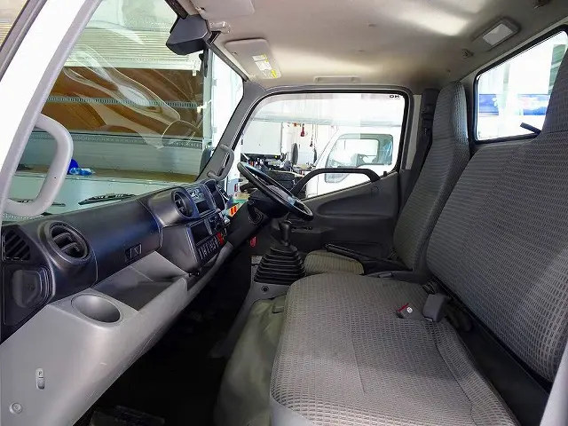 日野 デュトロ TKG-XZU675M(4WD)の写真8