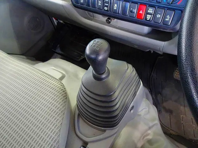 日野 デュトロ TKG-XZU675M(4WD)の写真13