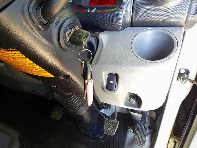 日野 デュトロ TKG-XZU675M(4WD)の写真15