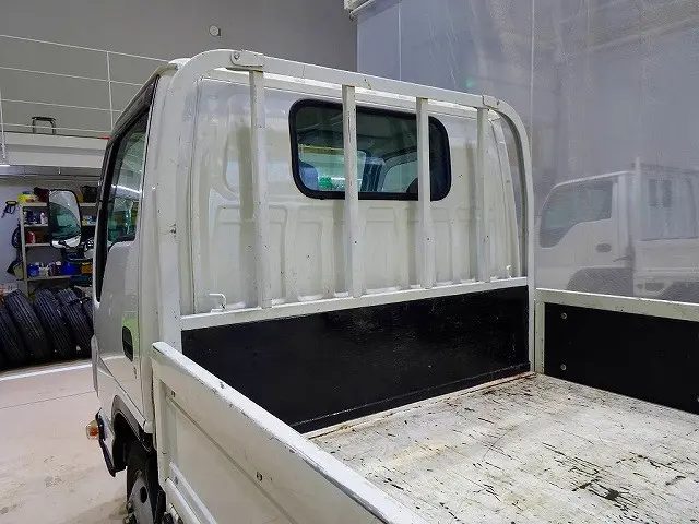 いすゞ エルフ TRG-NJS85A(4WD)の写真25