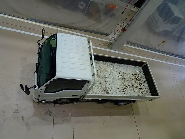 いすゞ エルフ TRG-NJS85A(4WD)の写真28